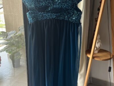 Used dresses like brand new- imported from USA