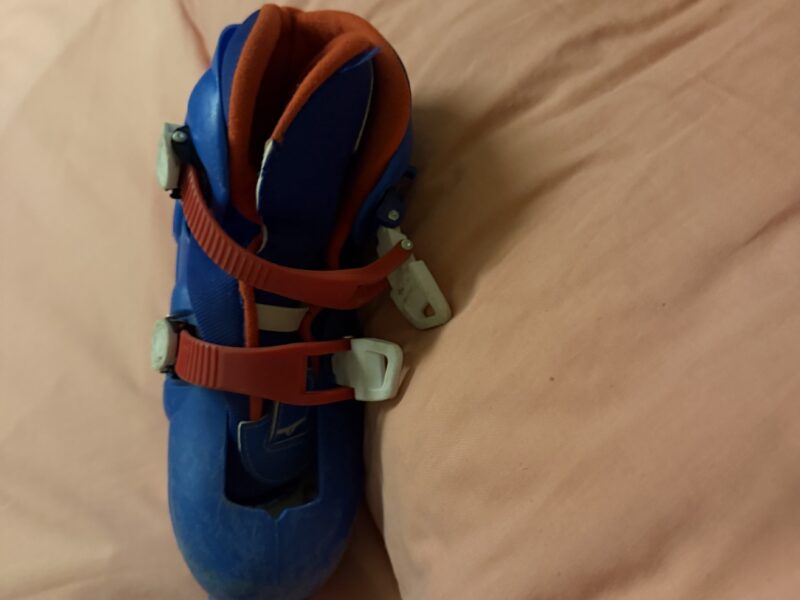 Skate equipments shoes- safety knees Hans elbow - helmet